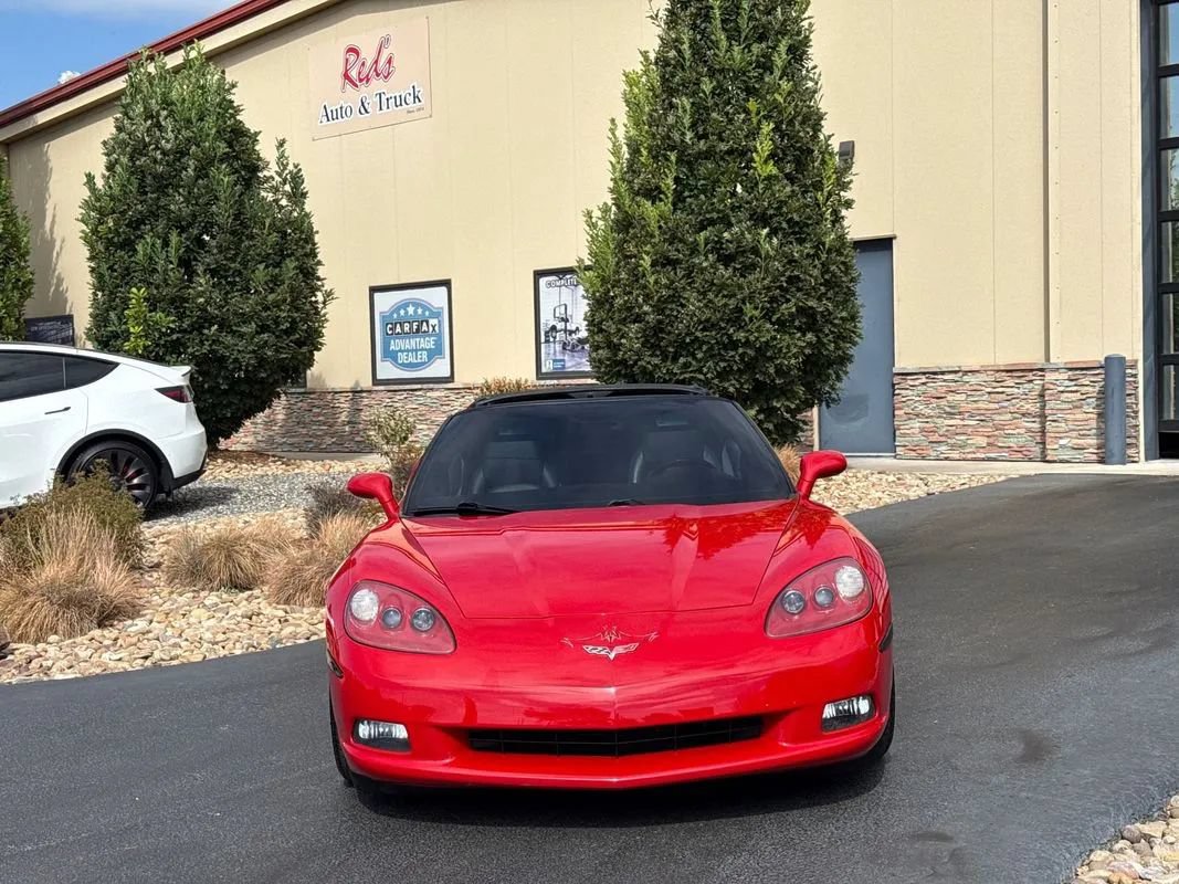 Used 2008 Chevrolet Corvette Coupe w/ Preferred Equipment Group RWD image 87