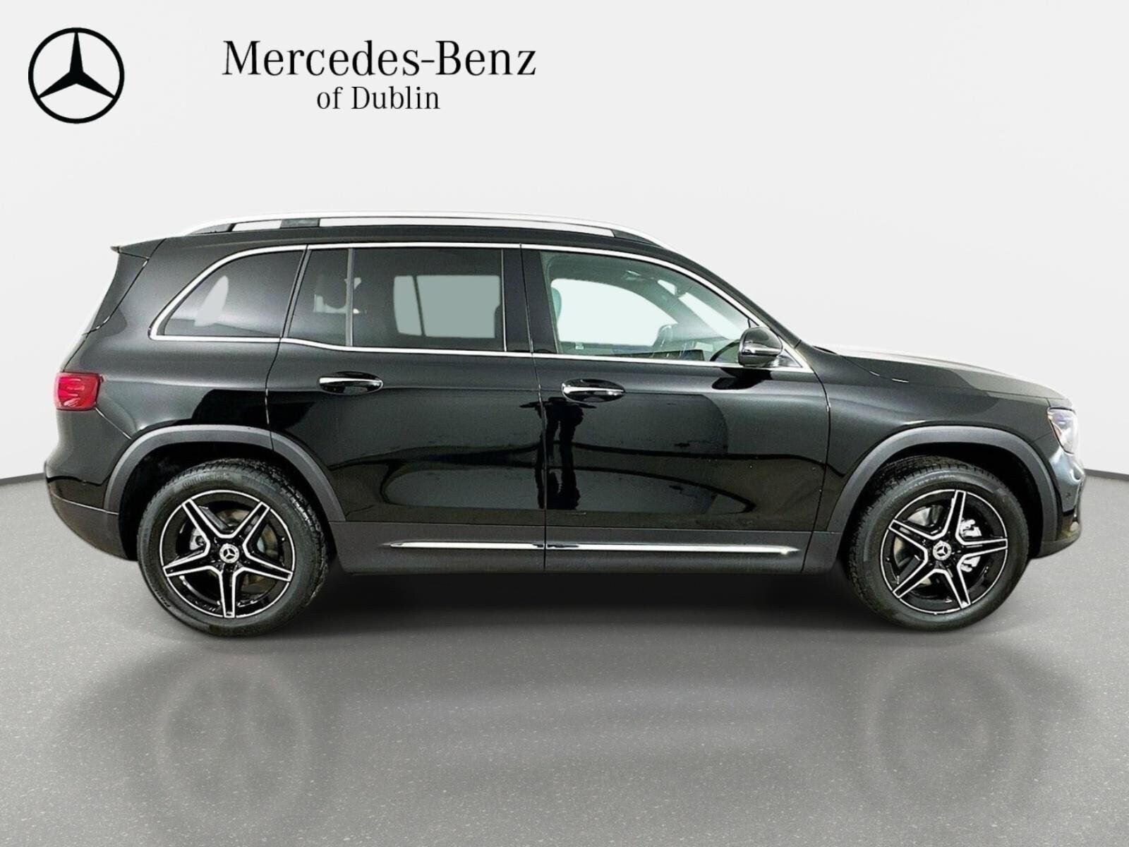 Used 2026 Mercedes-Benz GLB 250 4MATIC image 4
