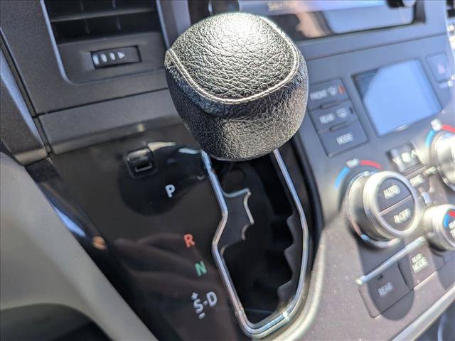 Used 2016 Toyota Sienna LE FWD image 15