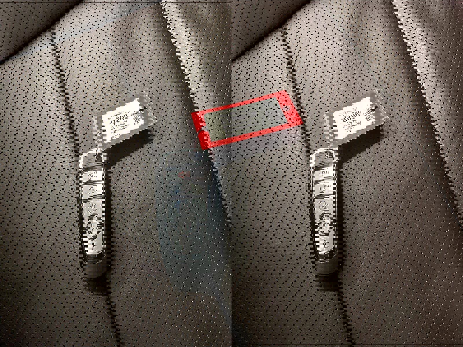 Used 2025 Ford Explorer Platinum w/ LUX Leather Package image 32