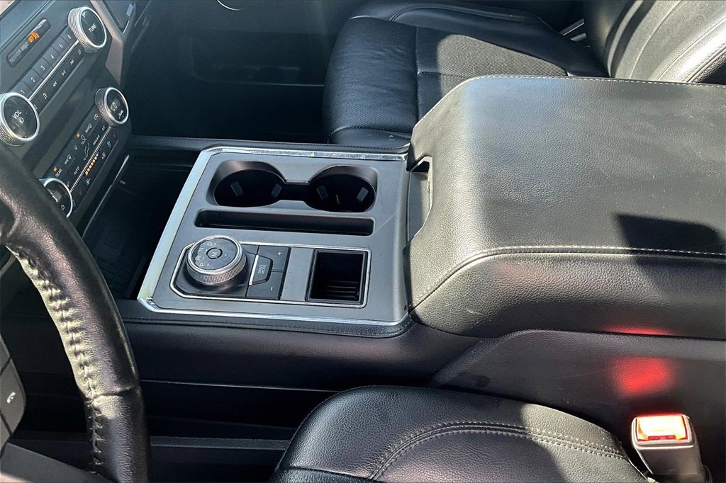 Used 2019 Ford Expedition Max XLT w/ Equipment Group 202A image 18