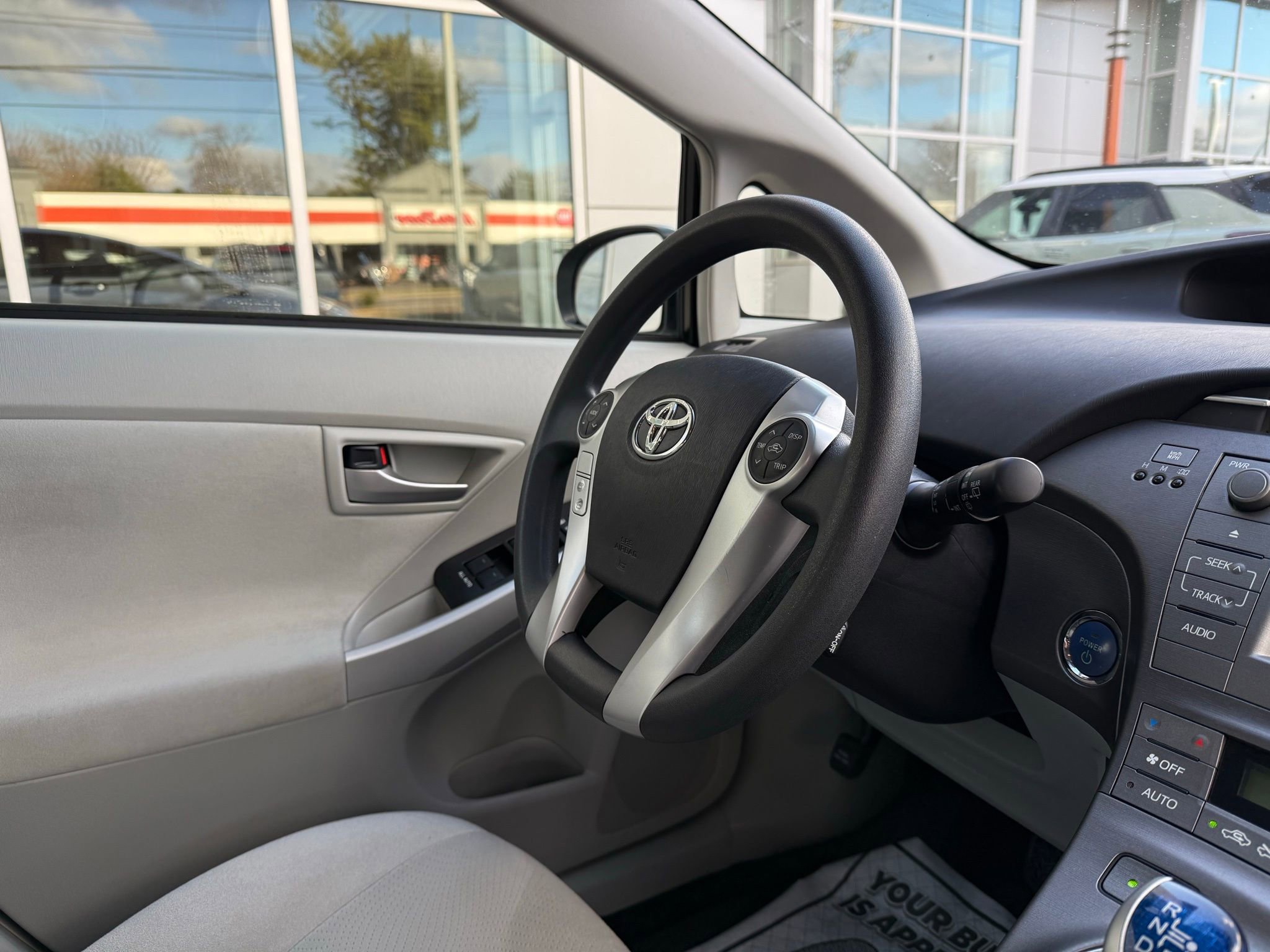 Used 2012 Toyota Prius Two image 28