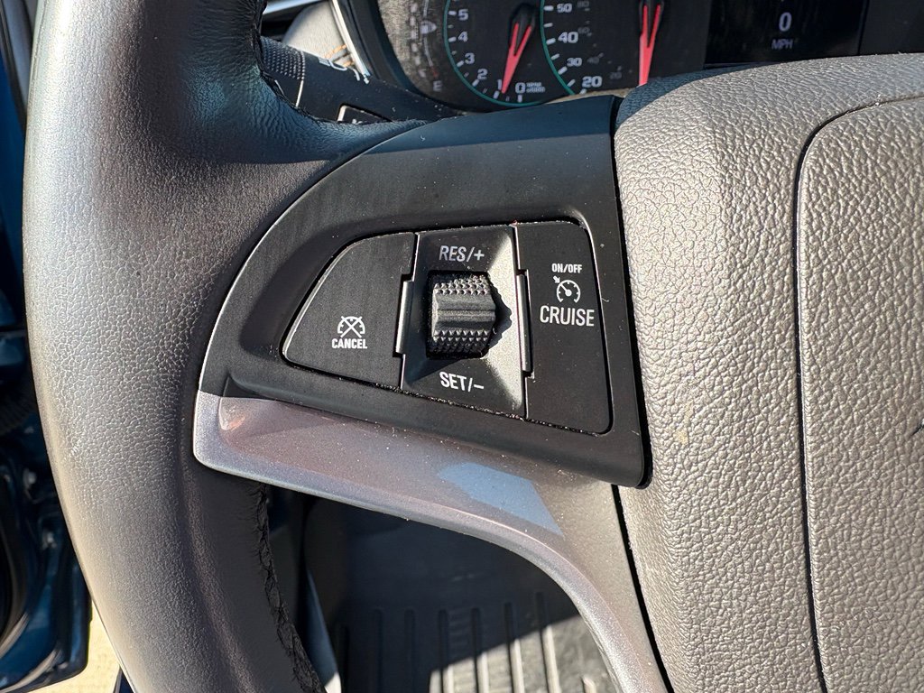 Used 2020 Chevrolet Trax LT w/ LT Convenience Package image 13