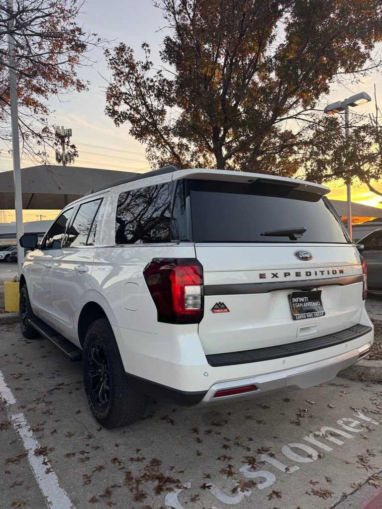 Used 2023 Ford Expedition Timberline image 4