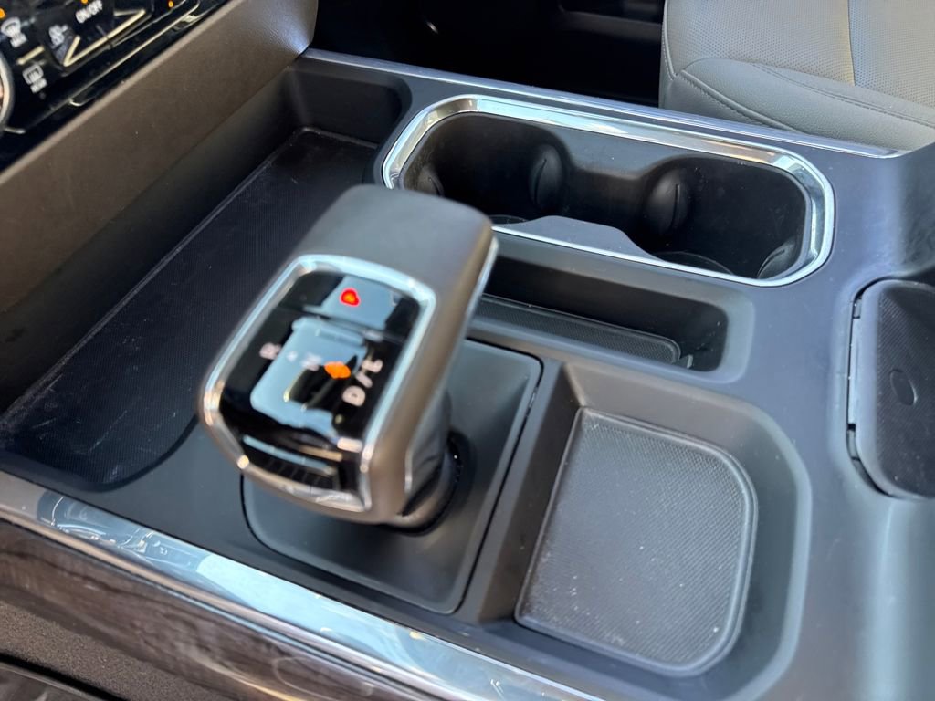 Used 2025 Chevrolet Silverado 1500 LTZ image 19