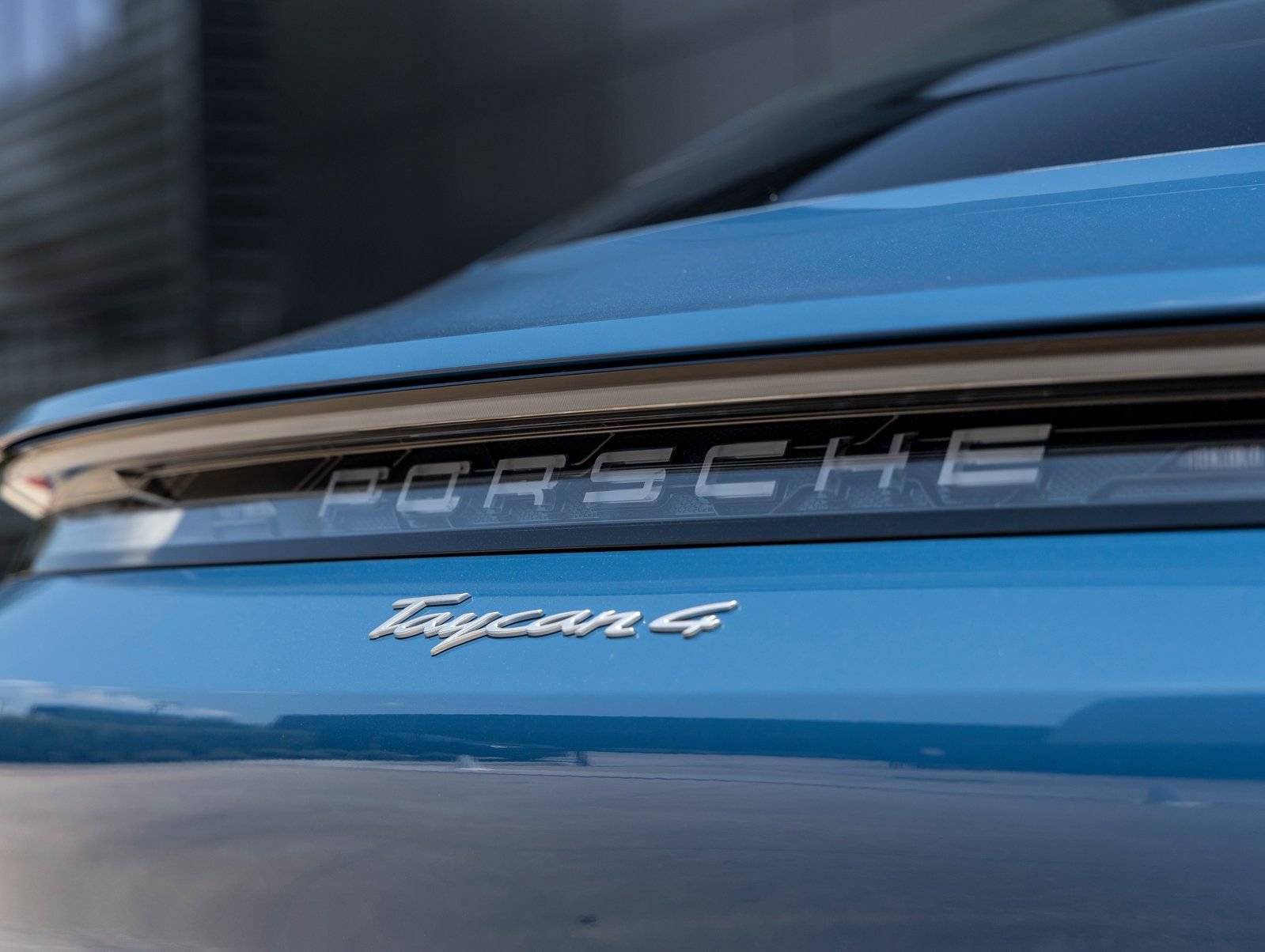 Certified 2025 Porsche Taycan AWD/4WD image 15