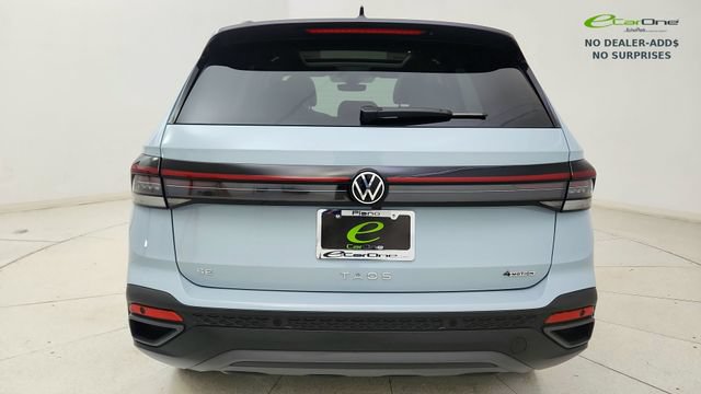 Used 2025 Volkswagen Taos SE AWD/4WD image 5