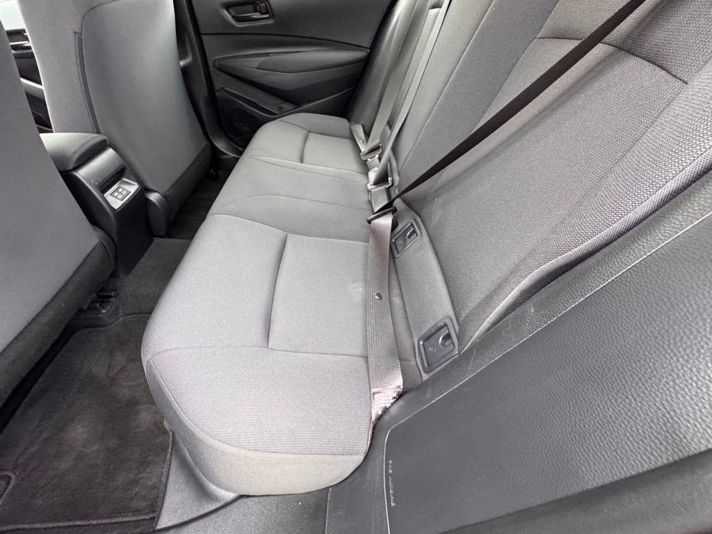 Used 2025 Toyota Corolla LE image 21