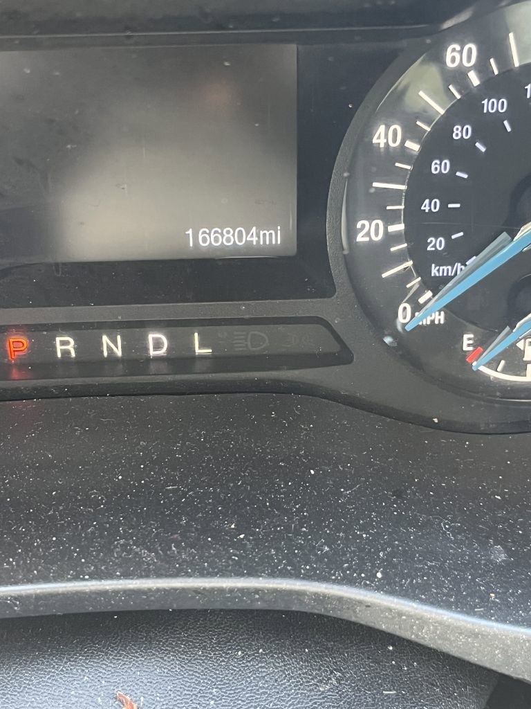 Used 2017 Ford Fusion SE FWD image 1
