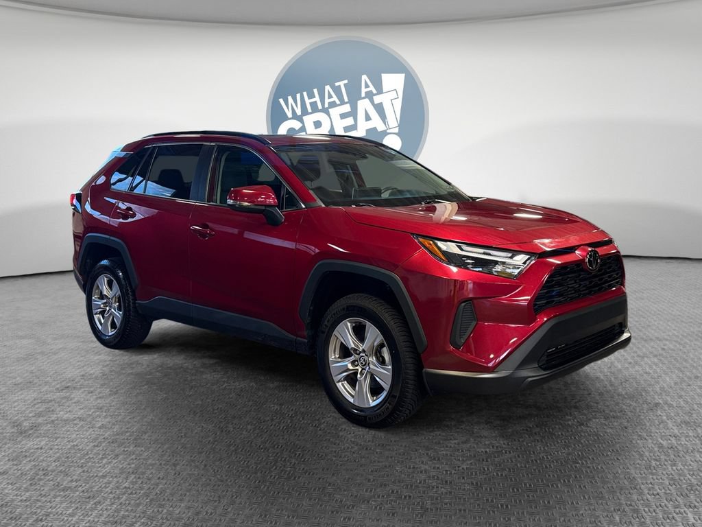 Used 2022 Toyota RAV4 XLE w/ Convenience Package AWD/4WD image 1