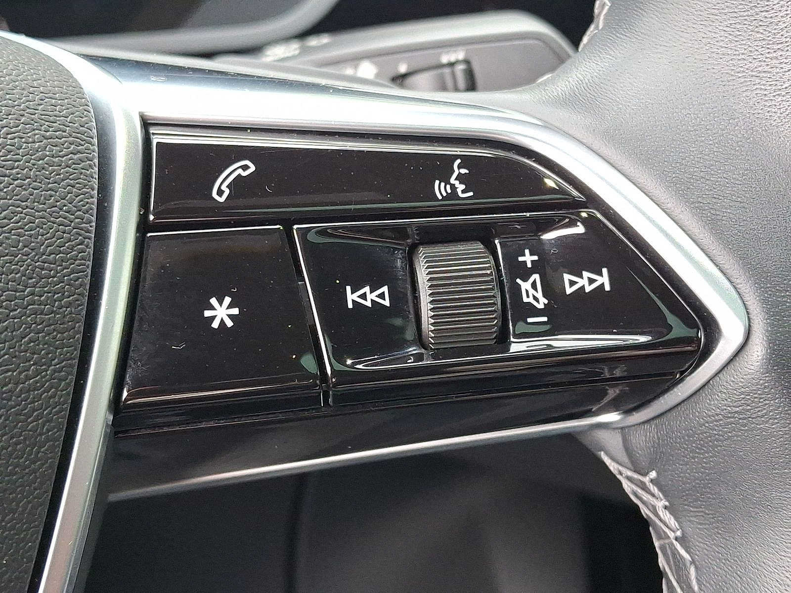 Certified 2024 Audi Q8 e-tron Prestige AWD/4WD image 24