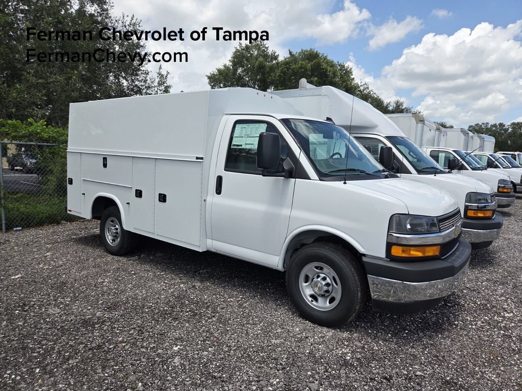 New 2026 Chevrolet Express 3500 w/ Power Convenience Package