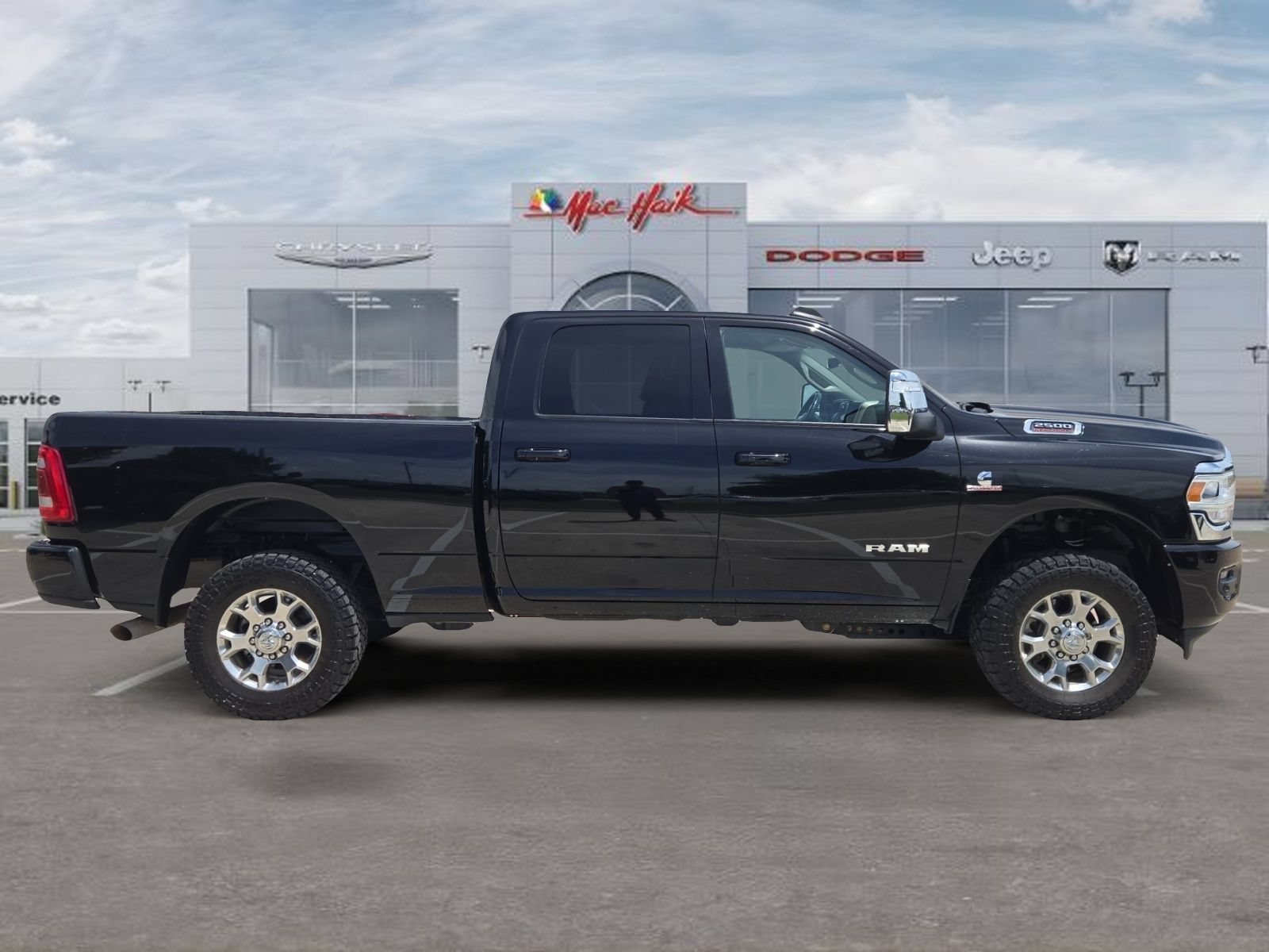 Used 2024 RAM 2500 Laramie w/ Safety Group AWD/4WD image 6