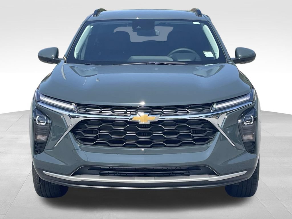 New 2026 Chevrolet Trax LT w/ Driver Confidence Package FWD image 8