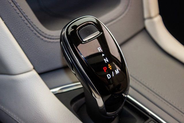 Used 2022 Cadillac XT6 Premium Luxury image 36