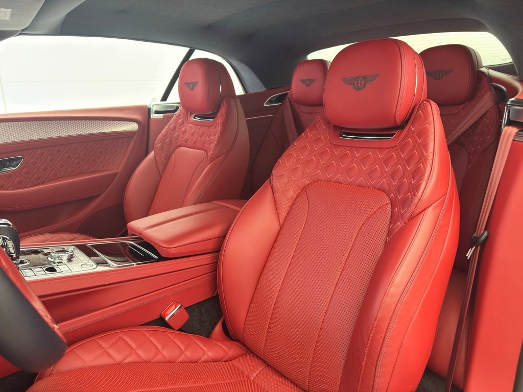 Used 2023 Bentley Continental GT Azure image 4