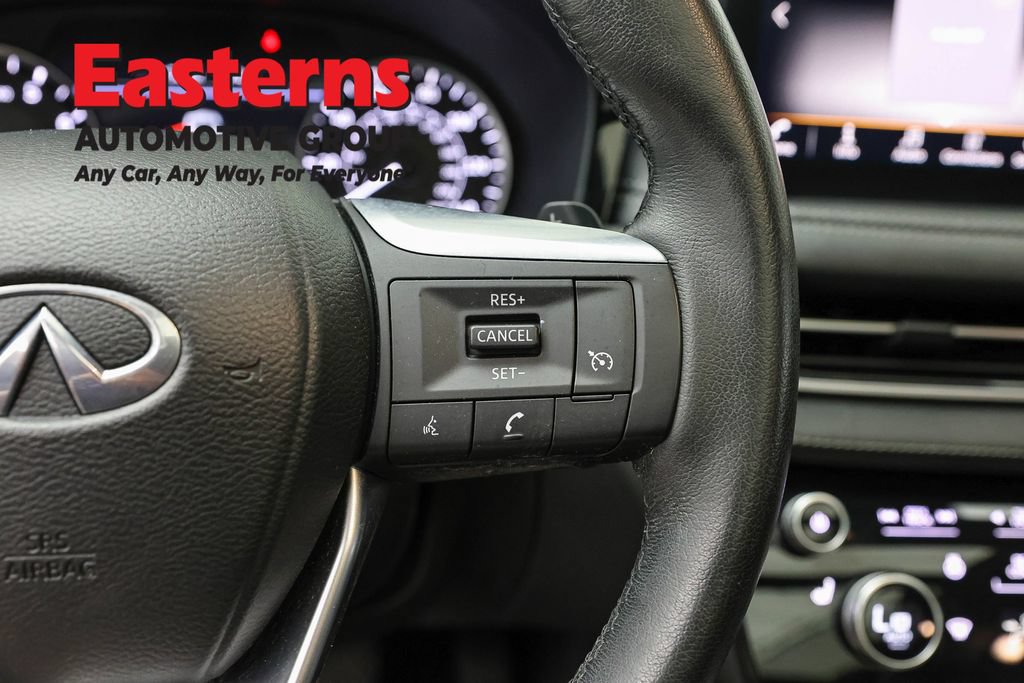 Used 2023 INFINITI QX60 Pure AWD/4WD image 16