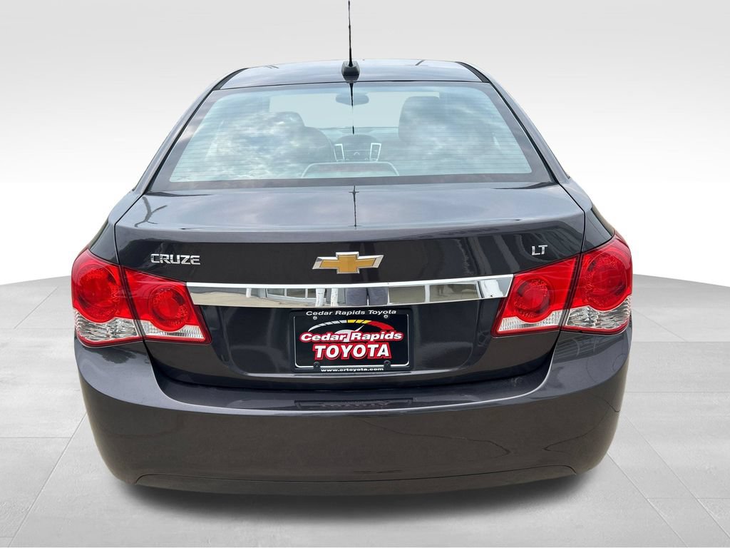 Used 2016 Chevrolet Cruze LT FWD image 4