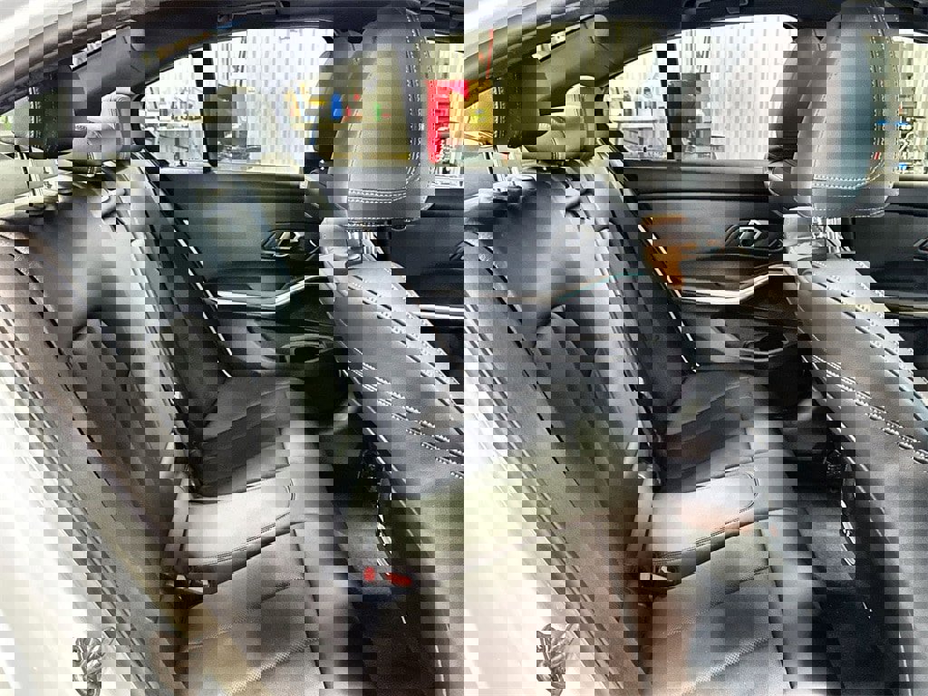 Used 2024 BMW 330i xDrive 330i xDrive Convenience w/ Convenience Package image 31