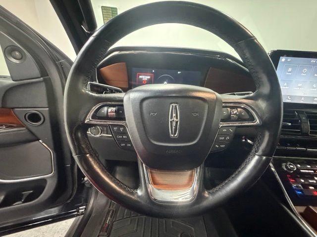 Used 2018 Lincoln Navigator L Select AWD/4WD image 18