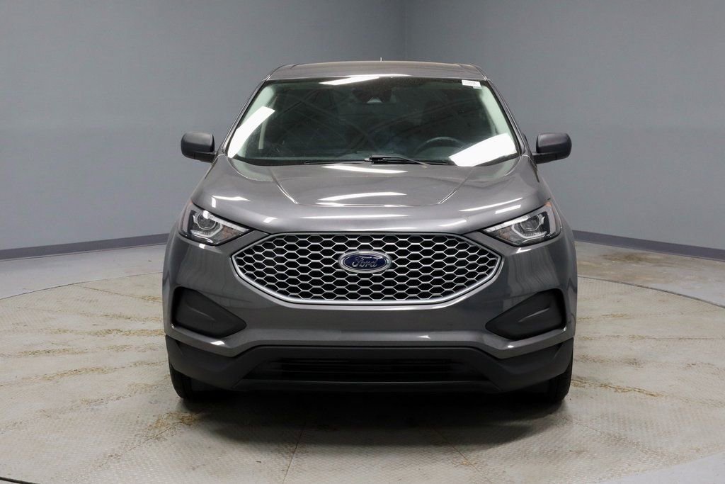 Certified 2023 Ford Edge SE image 7
