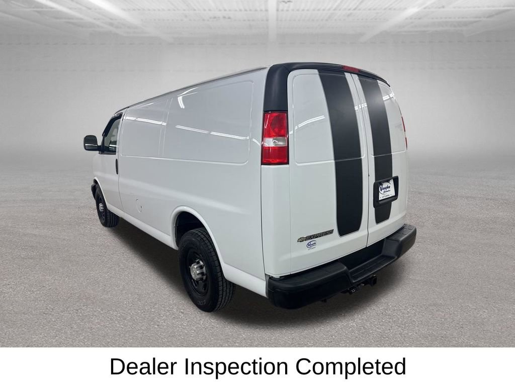 Used 2017 Chevrolet Express 2500 image 10
