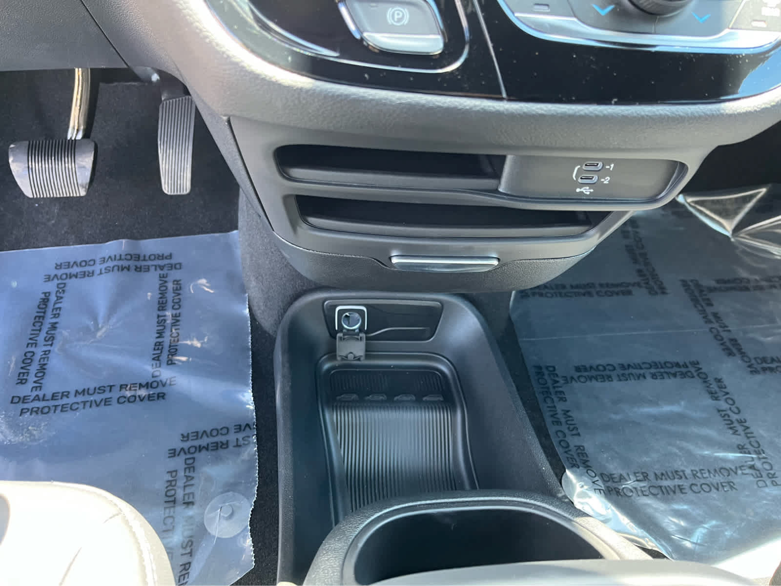 New 2026 Chrysler Pacifica Select FWD image 18
