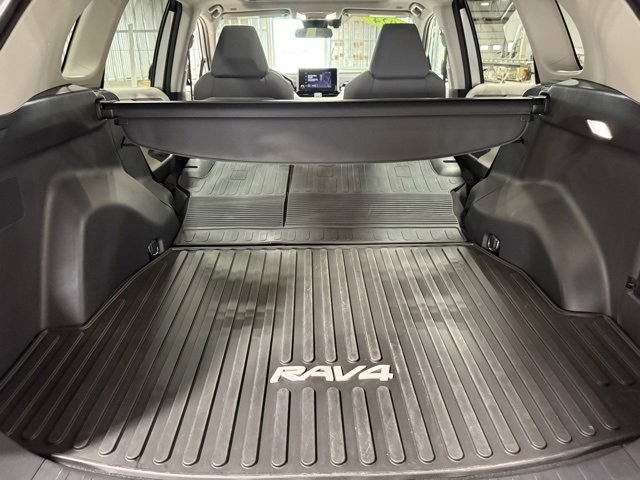 Used 2024 Toyota RAV4 XLE image 34