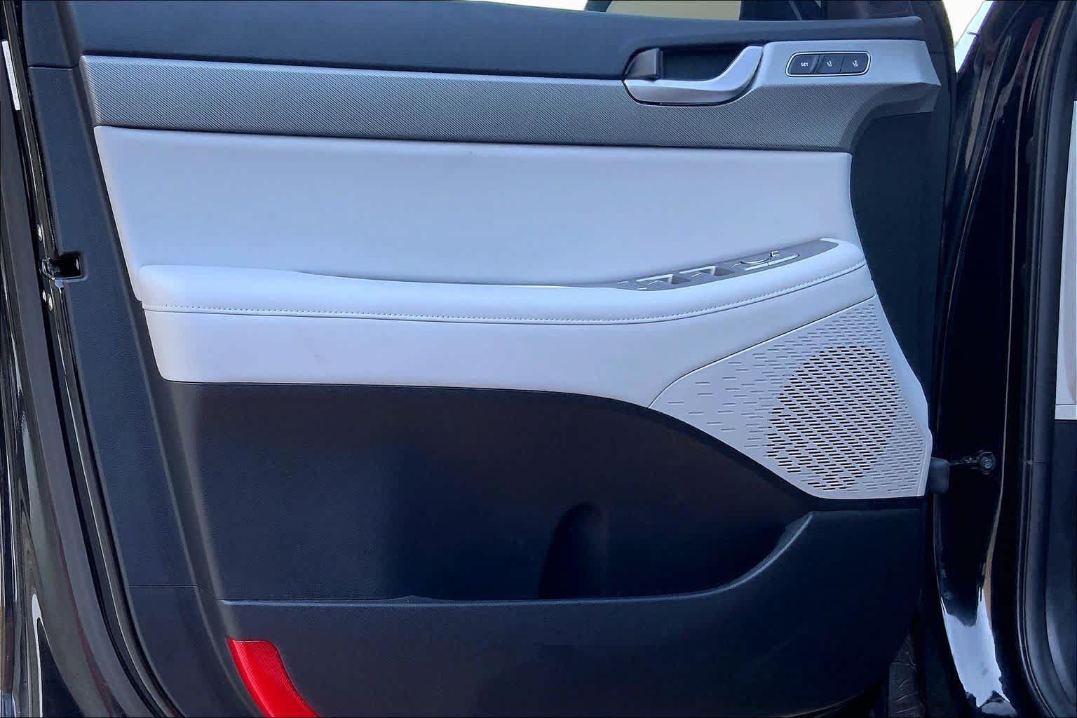 Used 2025 Hyundai Palisade SEL FWD image 21
