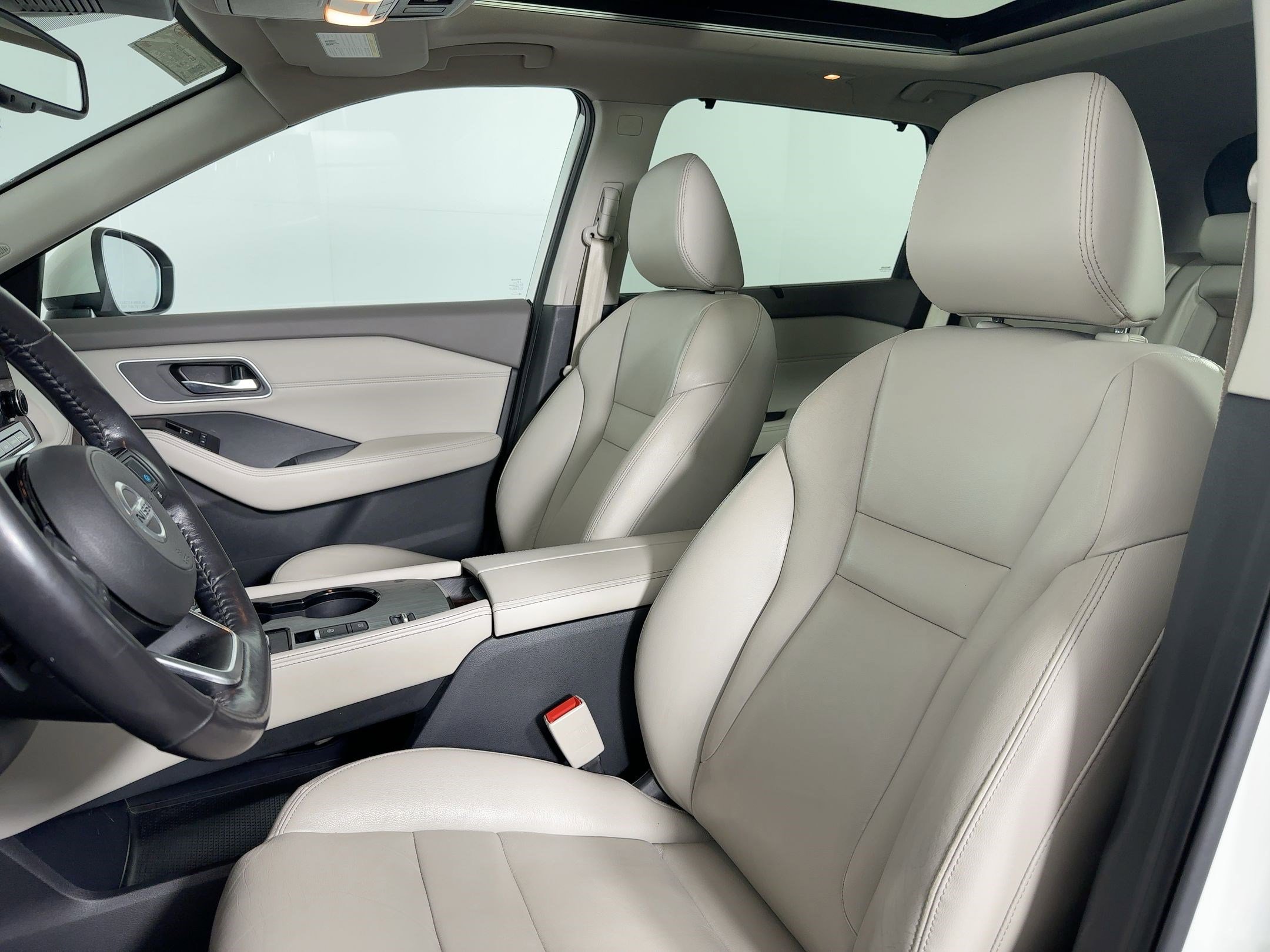 Used 2021 Nissan Rogue SL w/ Premium Package image 22