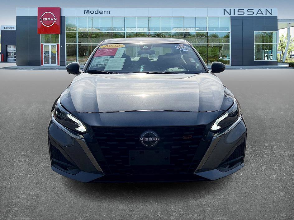 Certified 2024 Nissan Altima 2.5 SR w/ SR Premium Package image 2