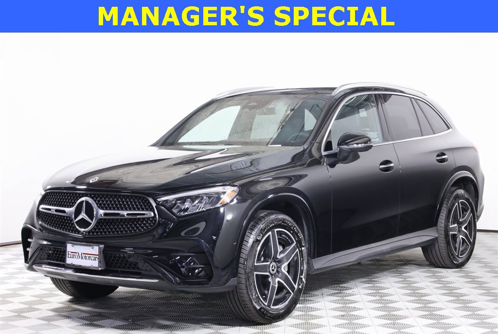 Used 2025 Mercedes-Benz GLC 300 4MATIC image 3