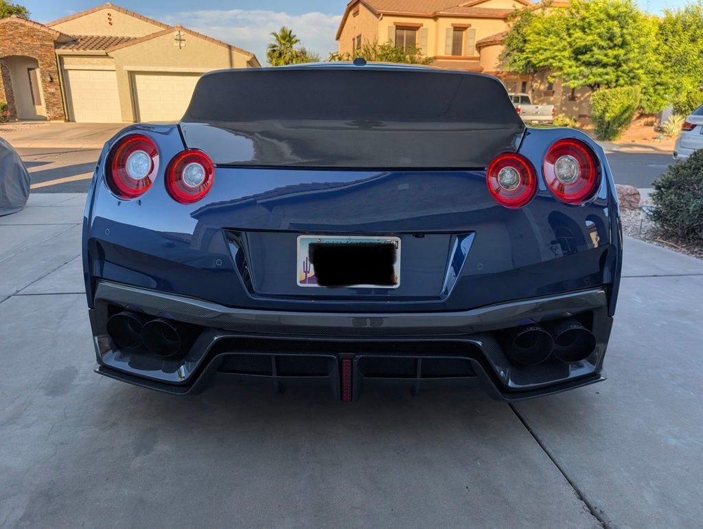 Used 2017 Nissan GT-R Premium AWD/4WD image 4