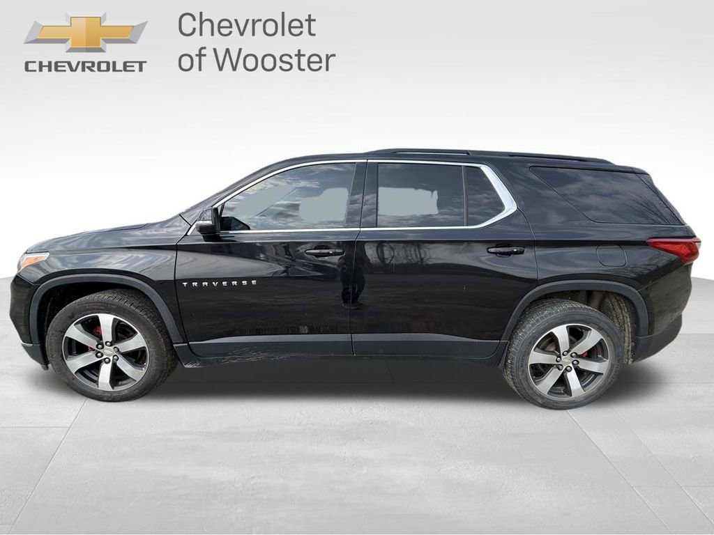 Used 2021 Chevrolet Traverse LT w/ LT Premium Package image 2