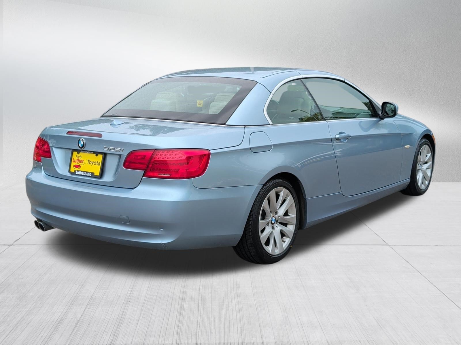 Used 2013 BMW 328i Convertible RWD image 7