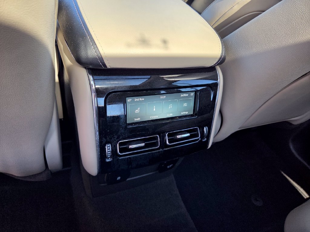 Used 2020 Lincoln Aviator Reserve w/ Equipment Group 201A RWD image 7