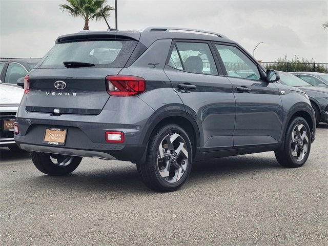 New 2026 Hyundai Venue SEL image 2