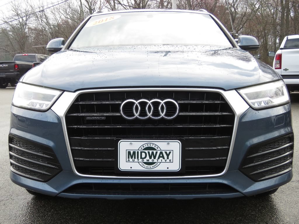 Used 2018 Audi Q3 2.0T Premium Plus w/ Premium Plus Package AWD/4WD image 2