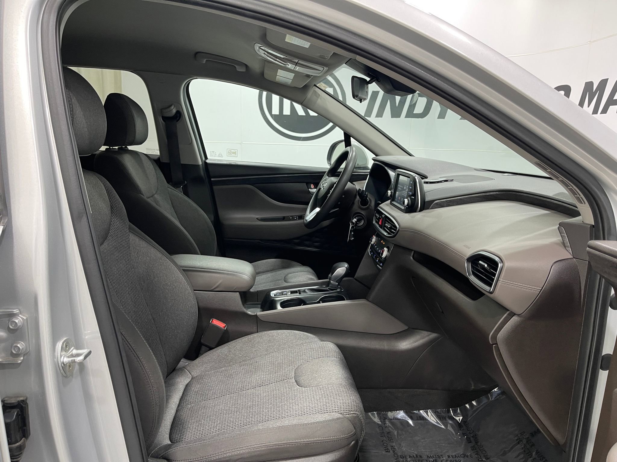 Used 2020 Hyundai Santa Fe SE image 30