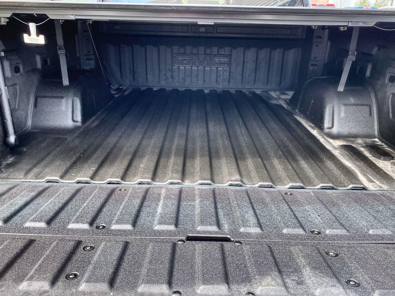 Certified 2025 GMC Sierra 1500 Denali w/ Denali Reserve Package AWD/4WD image 27