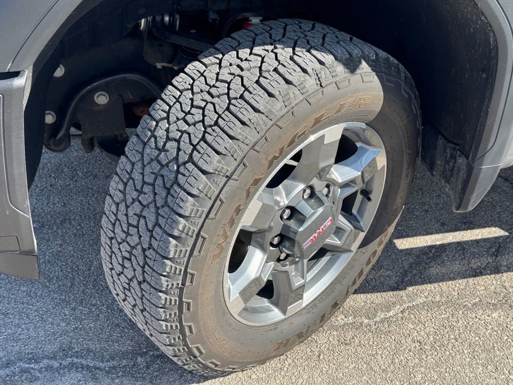 Used 2026 GMC Sierra 2500 SLT w/ SLT Premium Package image 40