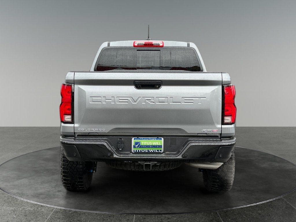 Used 2026 Chevrolet Colorado ZR2 w/ Technology Package AWD/4WD image 9