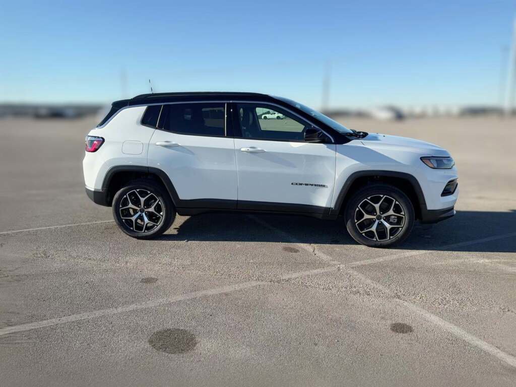 New 2026 Jeep Compass Limited image 14