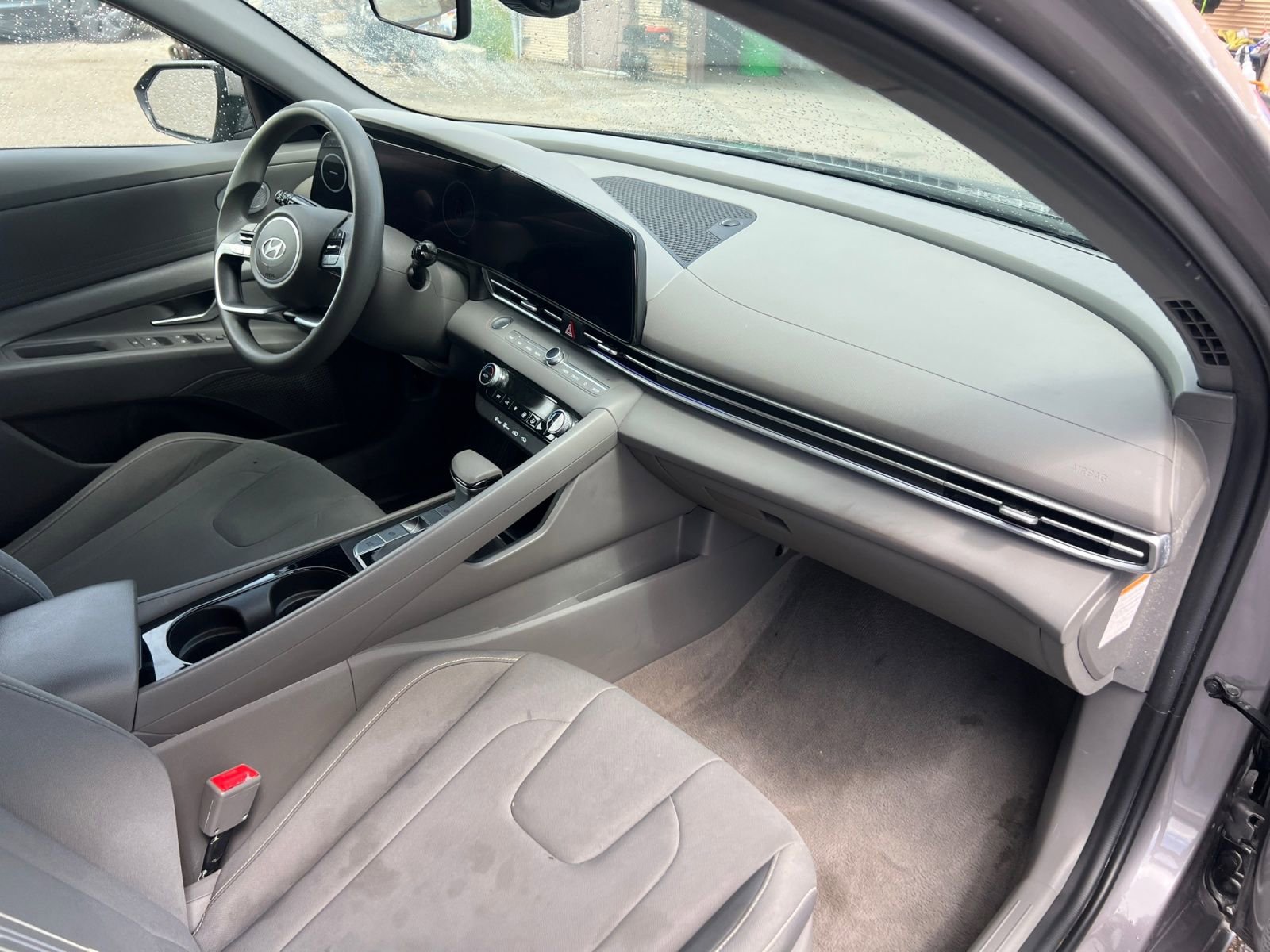 Used 2024 Hyundai Elantra Blue FWD image 16