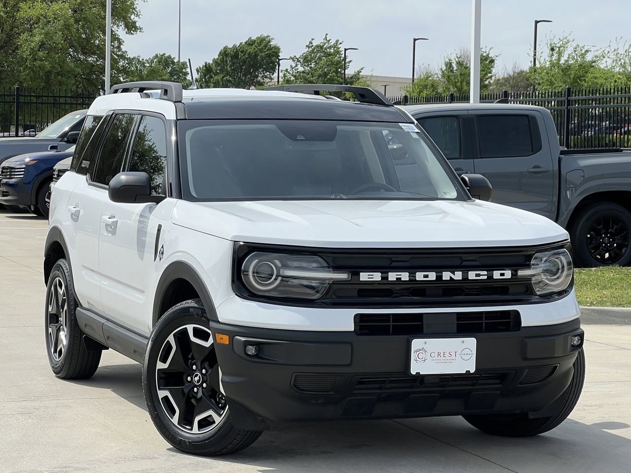 Used 2023 Ford Bronco Sport Outer Banks w/ Tech Package image 2