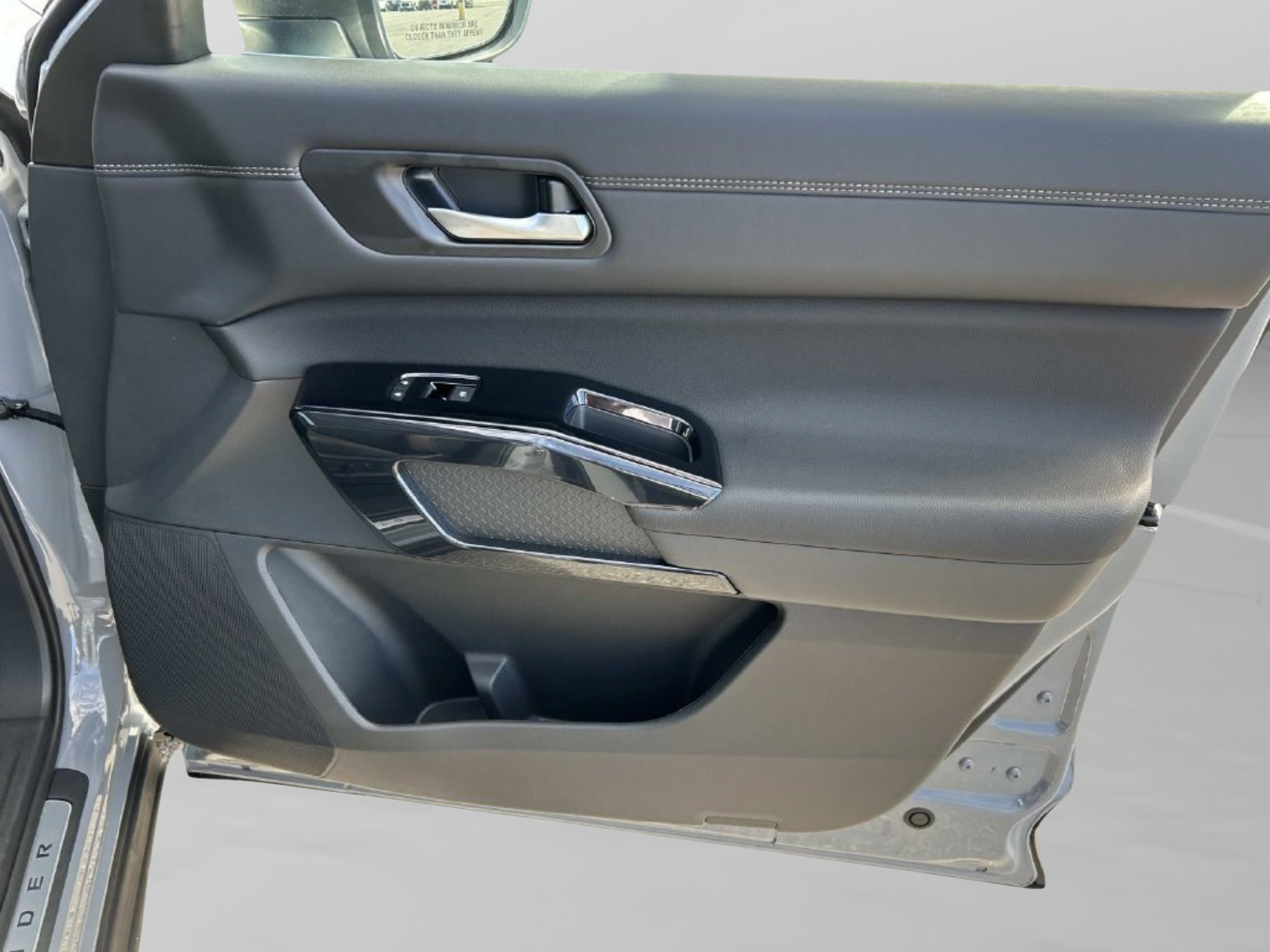 New 2026 Nissan Pathfinder Platinum FWD image 20