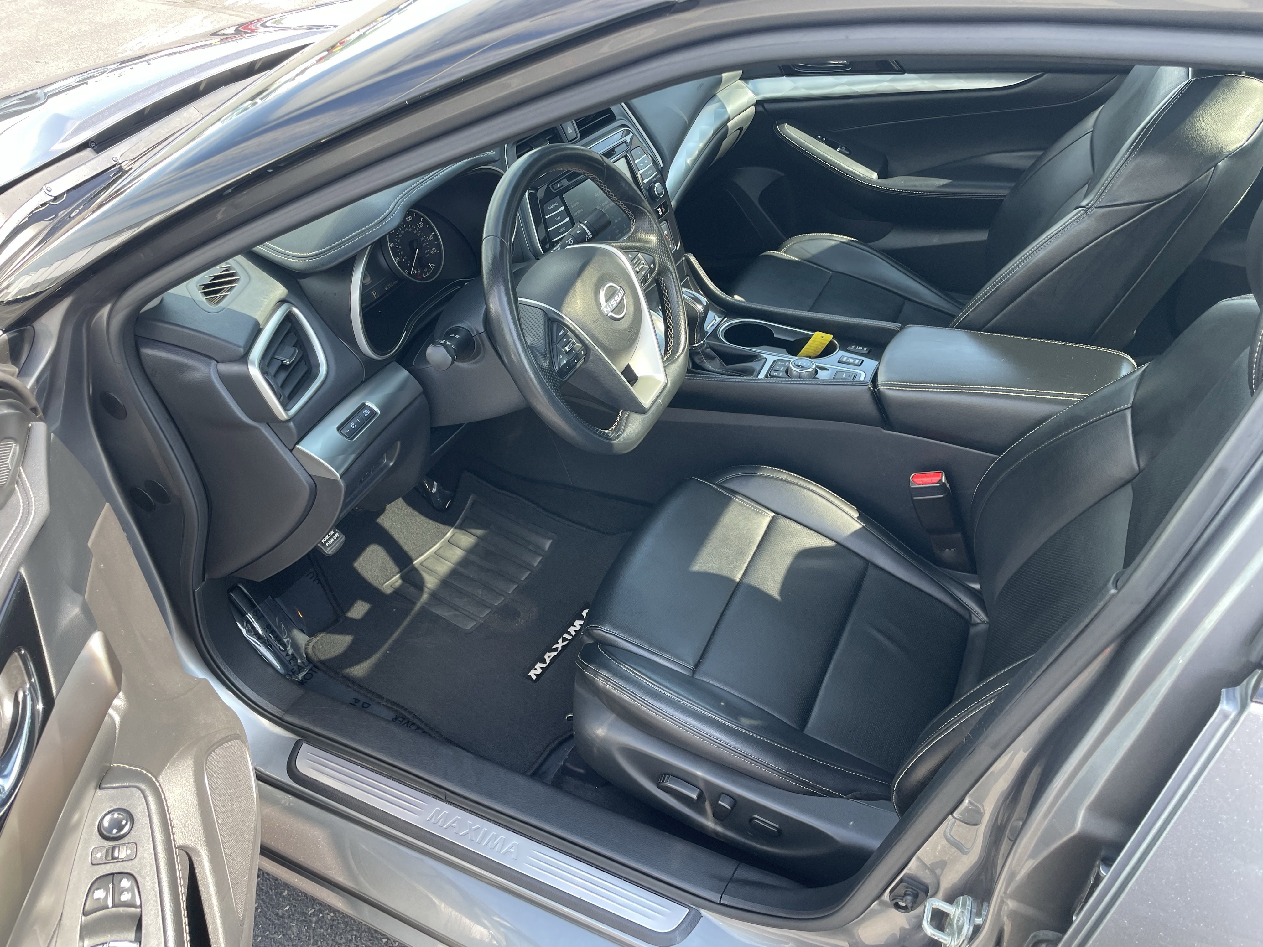 Used 2023 Nissan Maxima SL FWD image 12