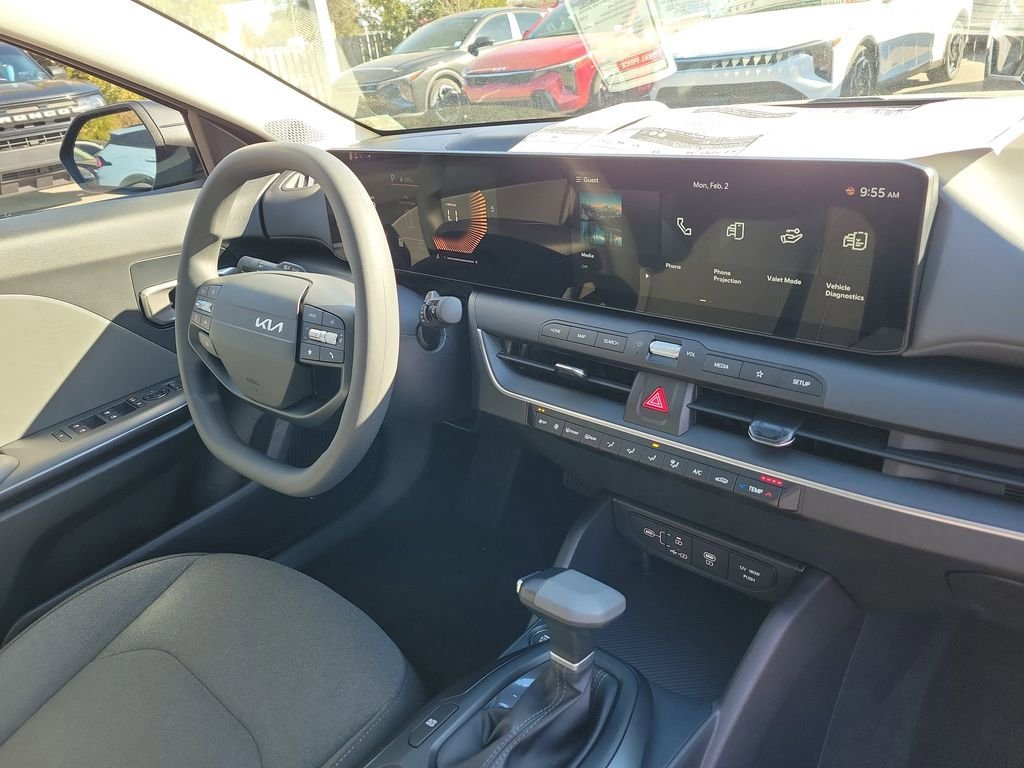 New 2026 Kia K4 LXS image 8