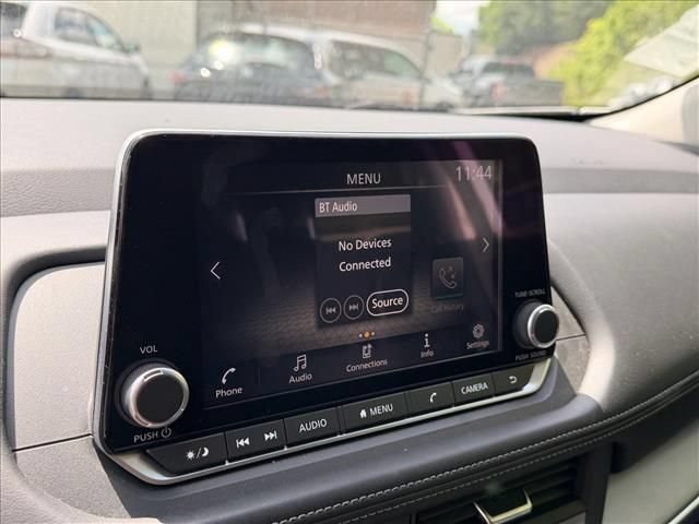 Used 2024 Nissan Rogue SV AWD/4WD image 20