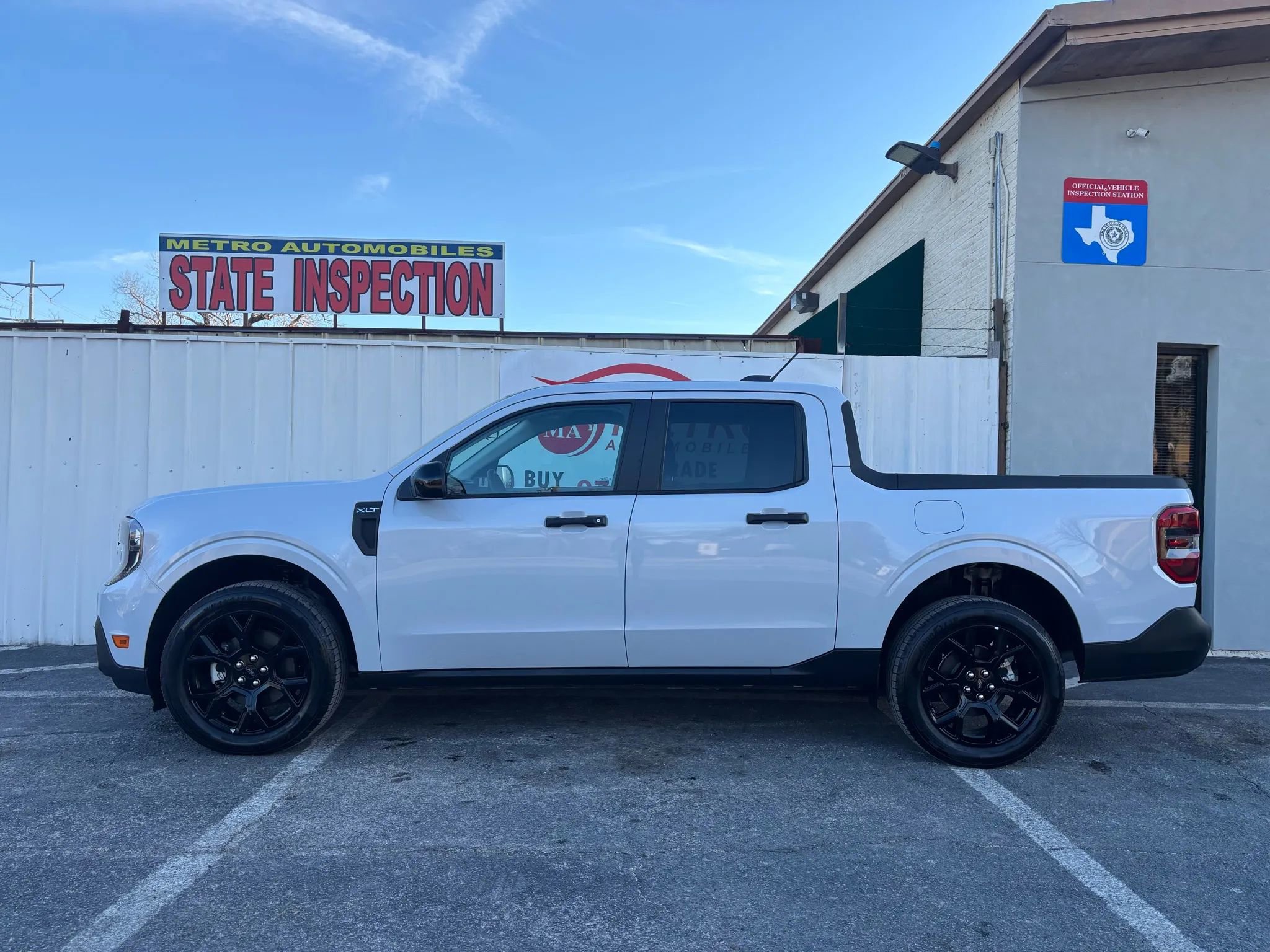 Used 2025 Ford Maverick XLT w/ XLT Luxury Package image 2